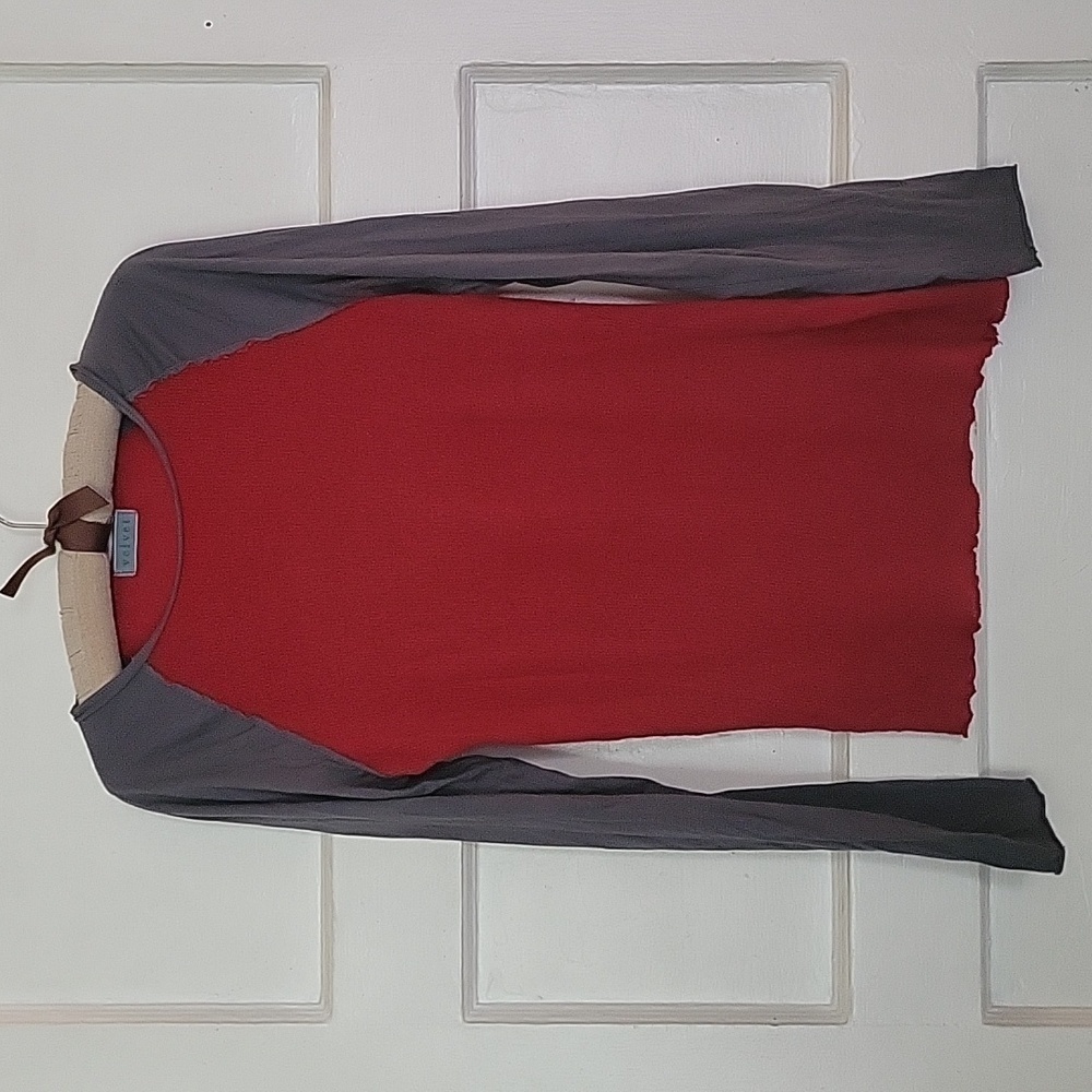 VELVET by Graham & Spencer Cashmere Blend & Cotton Baseball Style Sweater Top